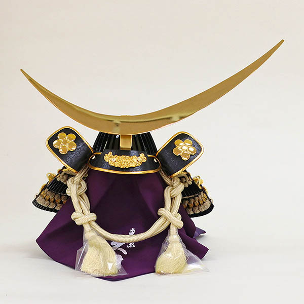 久月　 五月人形　久月 戦国武将 兜 収納飾り 正絹 白糸縅 伊達政宗公　詳細画像