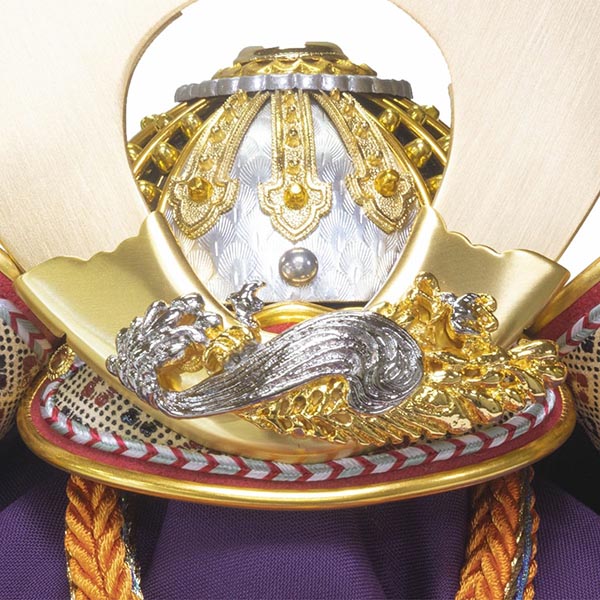 五月人形 吉徳 平安道斎作 正絹萌黄色々縅 純金箔押兜 兜飾り 収納飾り 詳細画像 吉徳 五月人形 平安道斎作 正絹萌黄色々縅 純金箔押兜 兜飾り 収納飾り 詳細画像