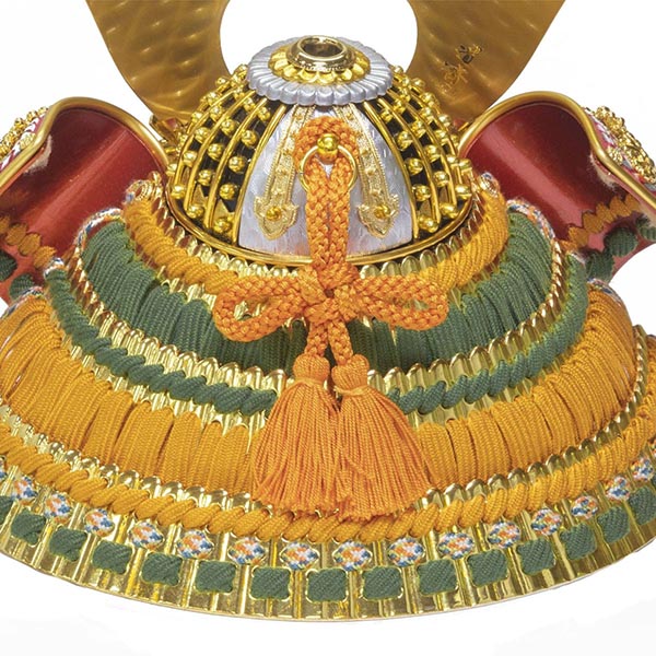 五月人形 吉徳 平安道斎作 正絹萌黄色々縅 純金箔押兜 兜飾り 収納飾り 詳細画像 吉徳 五月人形 平安道斎作 正絹萌黄色々縅 純金箔押兜 兜飾り 収納飾り 詳細画像