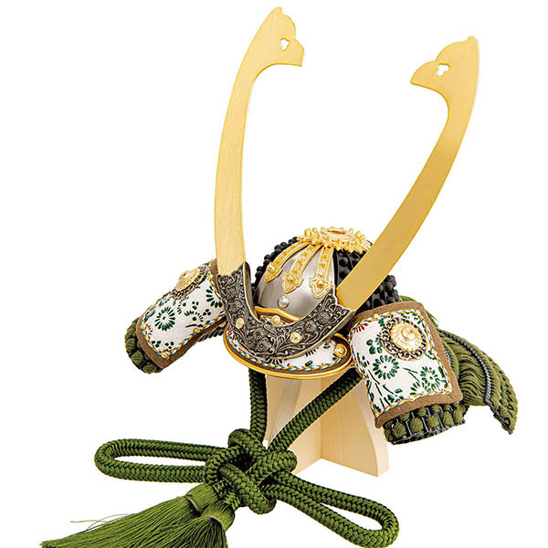 五月人形 平安豊久 雄山作 五分の一 佳翠 けいすい 兜飾り 詳細画像 平安豊久 五月人形 雄山作 五分の一 佳翠 けいすい 兜飾り 詳細画像