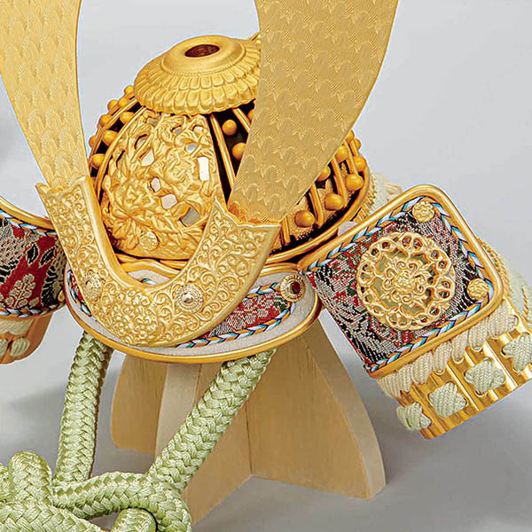 五月人形 平安豊久 雄山作 葵 若草色糸縅 白木木製飾り台 屏風 兜飾り 詳細画像 平安豊久 五月人形 雄山作 葵 若草色糸縅 白木木製飾り台 屏風 兜飾り 詳細画像