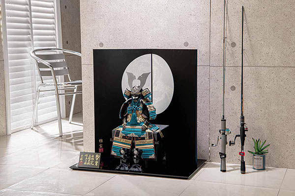 五月人形 平安豊久 雄山作 聖登 極細小札 正絹糸縅 燻し銀金物 鎧飾り 詳細画像 平安豊久 五月人形 雄山作 聖登 極細小札 正絹糸縅 燻し銀金物 鎧飾り 詳細画像