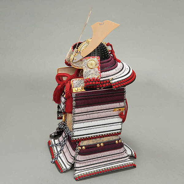 五月人形 平安豊久 雄山作 四分の一 源太産衣 黒小札 紫匂威 大鎧 鎧飾り 詳細画像 平安豊久 五月人形 雄山作 四分の一 源太産衣 黒小札 紫匂威 大鎧 鎧飾り 詳細画像