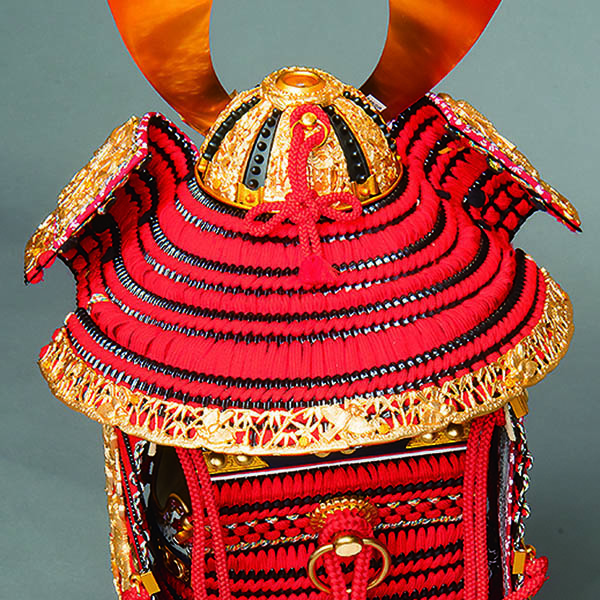 平安豊久　 五月人形　雄山作 三分の一 本仕立竹雀之鎧 赤糸威 鎧飾り　詳細画像