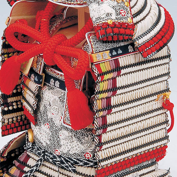 平安豊久　 五月人形　雄山作 三分の一 本仕立白糸褄取之鎧 鎧飾り　詳細画像