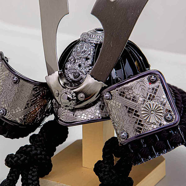 平安豊久　 五月人形　平安豊久作 太利 LED照明付き衝立屏風 兜飾り　詳細画像