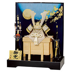 五月人形: 翠鳳作 着用永遠 とわ アイボリーホワイト 着用 兜飾り