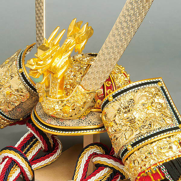 平安豊久　 五月人形　平安豊久作 瑛太 正絹糸縅 総檜造り飾り台 屏風 兜飾り　詳細画像