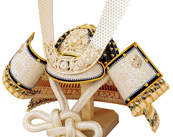 平安豊久　 五月人形　翠鳳作 永都 えいと 着用兜 収納飾り 寄木細工 LED照明付き 飾り台　詳細画像