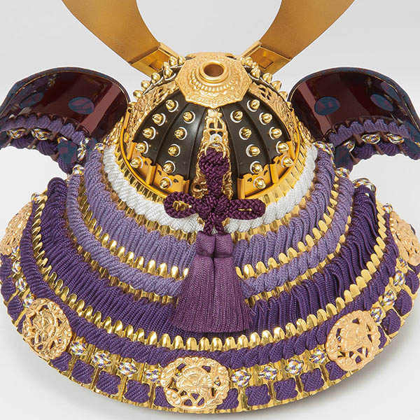 平安豊久　 五月人形　武久寛宗作 本金紫裾濃 正絹糸縅 研ぎ出し曙塗り唐櫃 兜飾り　詳細画像