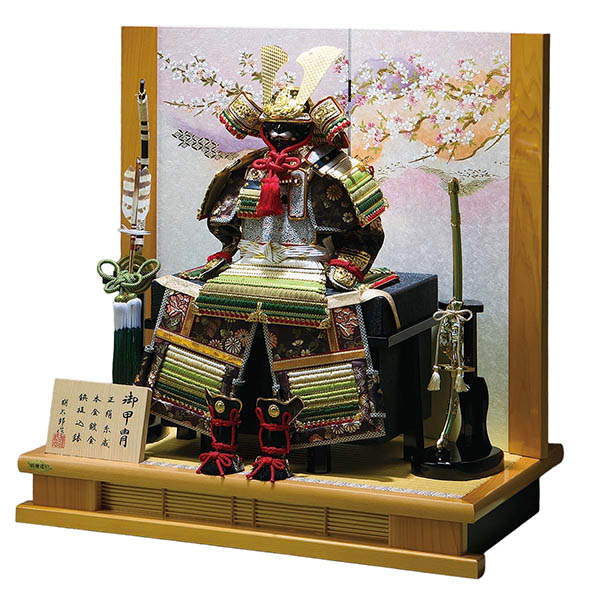 武蔵朔太郎作 萌黄裾濃 正絹糸縅 鎧飾り