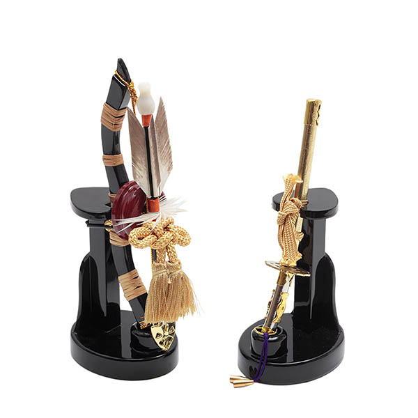 久月　 五月人形　久月 兜 収納飾り 正絹 薄茶裾濃縅 松に鷹二曲屏風 収納箱　詳細画像