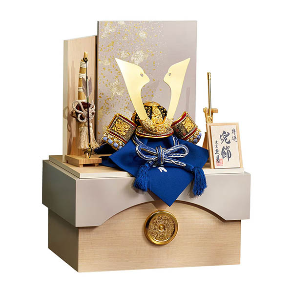 久月 兜 収納飾り 正絹 青裾濃縅 白木 木目 【D-25】