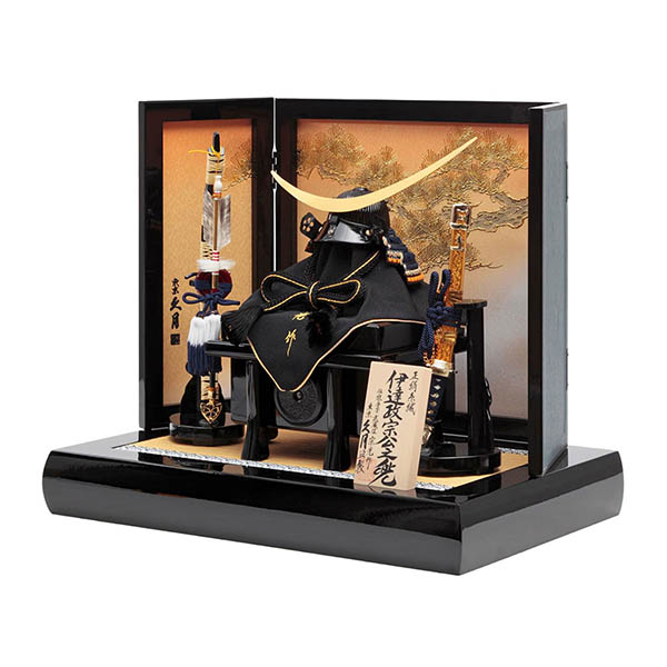 五月人形 久月 中村宗光作 伊達政宗 兜 平飾り 正絹 紺糸縅 久月監製 詳細画像 久月 五月人形 中村宗光作 伊達政宗 兜 平飾り 正絹 紺糸縅 久月監製 詳細画像