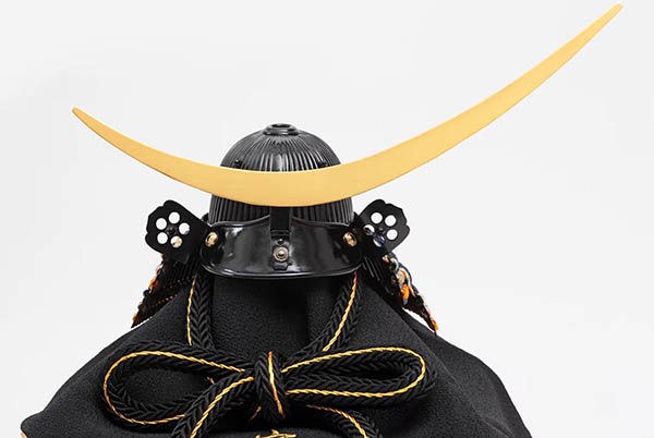 五月人形 久月 中村宗光作 伊達政宗 兜 平飾り 正絹 紺糸縅 久月監製 詳細画像 久月 五月人形 中村宗光作 伊達政宗 兜 平飾り 正絹 紺糸縅 久月監製 詳細画像