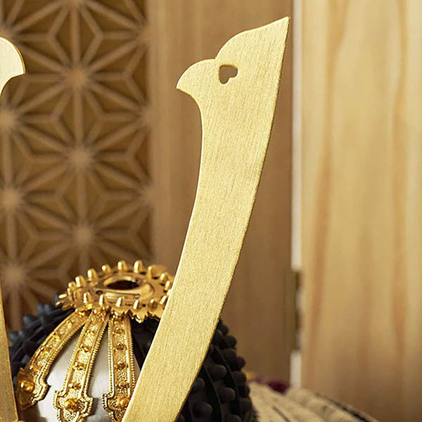 五月人形 久月 中村宗光作 兜 収納飾り 正絹 白糸沢瀉縅 久月監製 麻の葉寄木二曲屏風 タモ収納箱 白木 木目 詳細画像 久月 五月人形 中村宗光作 兜 収納飾り 正絹 白糸沢瀉縅 久月監製 麻の葉寄木二曲屏風 タモ収納箱 白木 木目 詳細画像