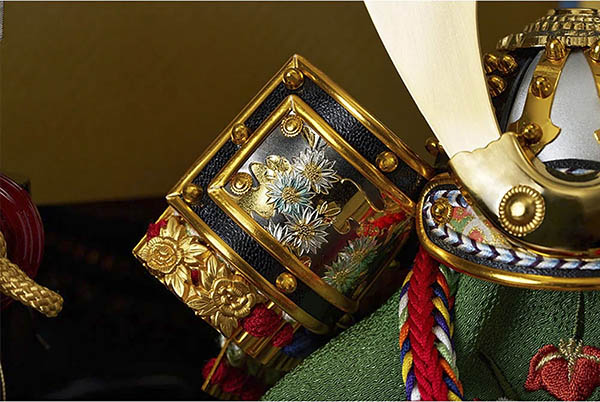 久月　 五月人形　上原玉鳳作 収納飾り 正絹 色々縅 久月監製　詳細画像