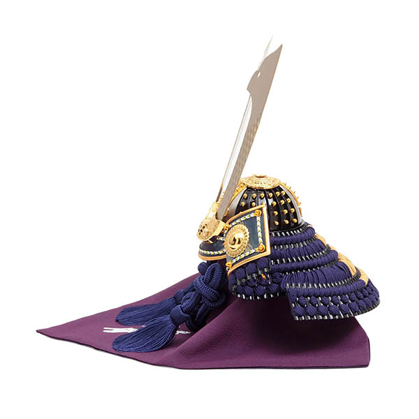 五月人形 久月 大越広孝作 兜 収納飾り 緋糸沢瀉縅 久月監製 緑松蒔絵二曲屏風 収納箱 詳細画像 久月 五月人形 大越広孝作 兜 収納飾り 緋糸沢瀉縅 久月監製 緑松蒔絵二曲屏風 収納箱 詳細画像