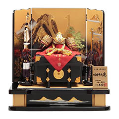 五月人形: 久月作 四神之兜 高床台飾り 正絹 緋糸沢瀉縅 駿河古典蒔絵 甲冑師 鈴木利光 【D-2】