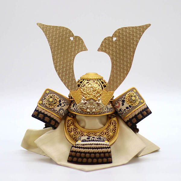五月人形 久月 人形の久月 神馬之兜 収納飾り 茶糸縅 リバーシブル和紙屏風 詳細画像 久月 五月人形 人形の久月 神馬之兜 収納飾り 茶糸縅 リバーシブル和紙屏風 詳細画像