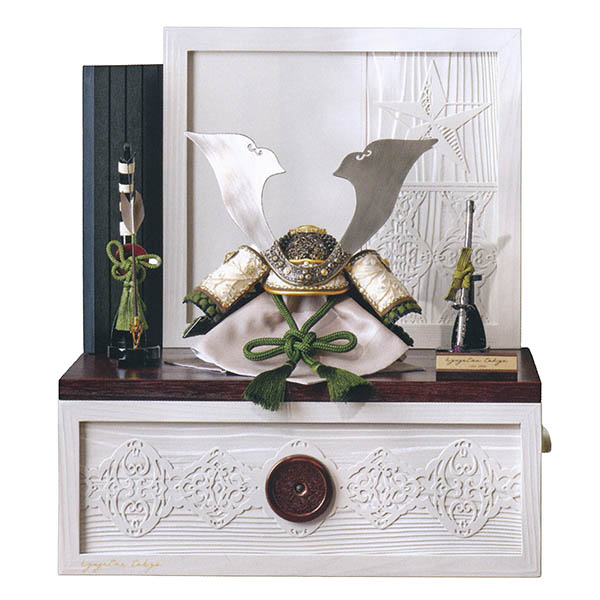 kyugetsu tokyo closs 兜 収納飾り 萌黄縅 刺繍（吹き返し） 【D-20】