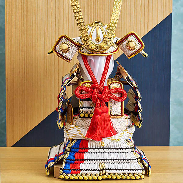 久月　 五月人形　久月 奉納鎧 平飾り 正絹 白糸褄取縅　詳細画像