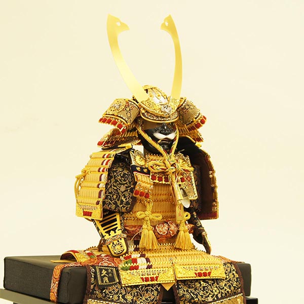 久月　 五月人形　久月作 四神大鎧 平飾り 正絹緋糸褄取縅 駿河古典蒔絵 甲冑師 鈴木利光　詳細画像