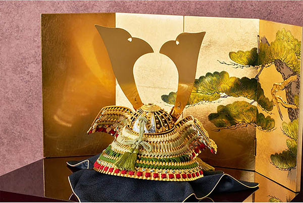 五月人形 久月 久月作 仁王之兜 収納飾り 正絹 萌黄裾濃縅 甲冑師 鈴木利光 久月当主監製 詳細画像 久月 五月人形 久月作 仁王之兜 収納飾り 正絹 萌黄裾濃縅 甲冑師 鈴木利光 久月当主監製 詳細画像