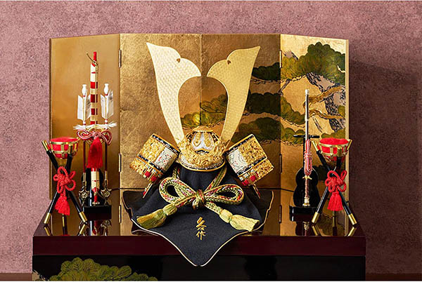 五月人形 久月 久月作 仁王之兜 収納飾り 正絹 萌黄裾濃縅 甲冑師 鈴木利光 久月当主監製 詳細画像 久月 五月人形 久月作 仁王之兜 収納飾り 正絹 萌黄裾濃縅 甲冑師 鈴木利光 久月当主監製 詳細画像