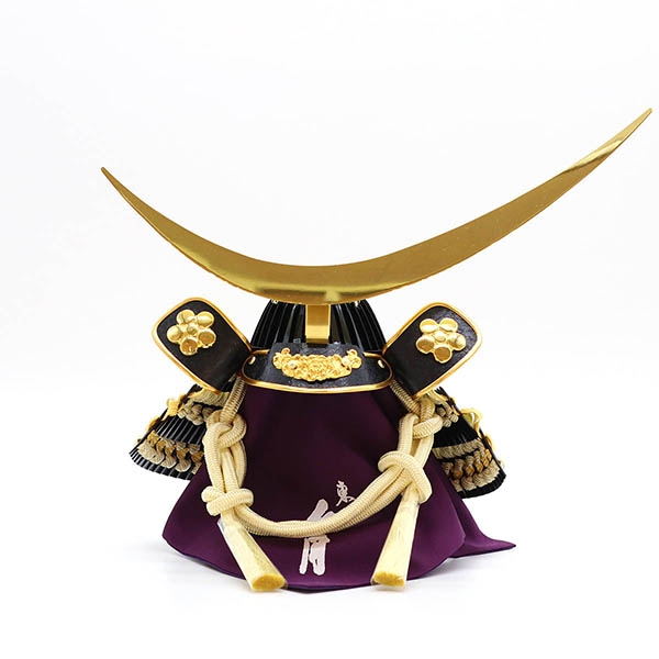 久月　 五月人形　久月 戦国武将 兜 収納飾り 正絹 白糸縅 伊達政宗公 駿河古典蒔絵 白木 木目　詳細画像