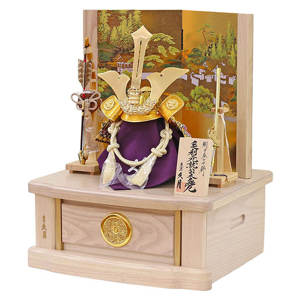 五月人形 久月 久月 戦国武将 兜 収納飾り 正絹 色々縅 毛利元就公 駿河古典蒔絵 白木 木目 詳細画像 久月 五月人形 久月 戦国武将 兜 収納飾り 正絹 色々縅 毛利元就公 駿河古典蒔絵 白木 木目 詳細画像