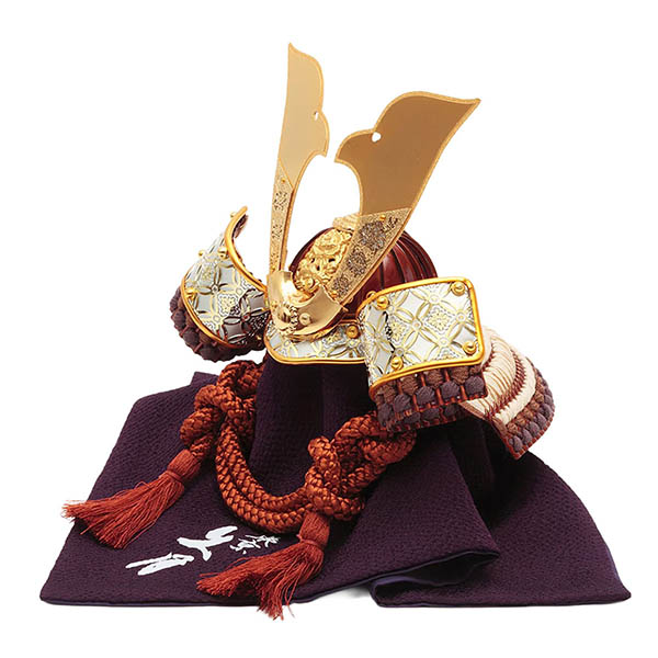 久月　 五月人形　銘木 ウォールナット 兜 二引き 収納飾り 正絹 薄茶糸縅 木目　詳細画像