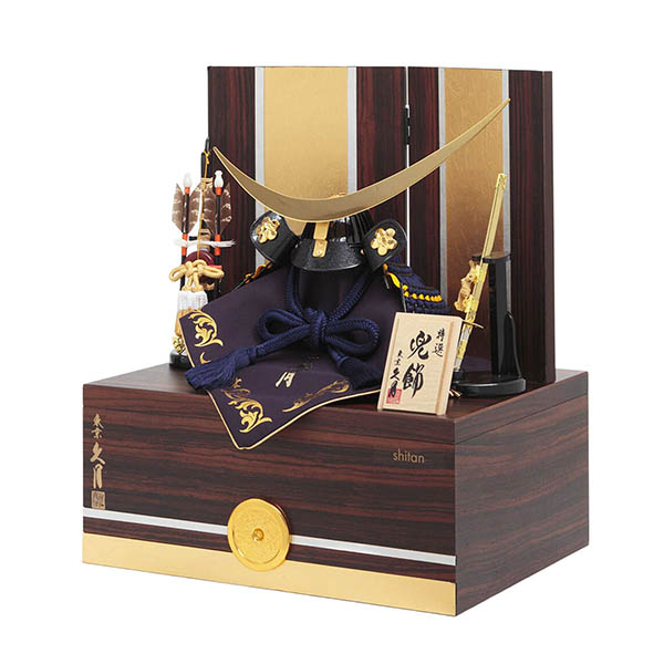 五月人形 久月 大越広孝作 銘木 紫檀 二引き 収納飾り 紺糸縅 兜 久月監製 詳細画像 久月 五月人形 大越広孝作 銘木 紫檀 二引き 収納飾り 紺糸縅 兜 久月監製 詳細画像