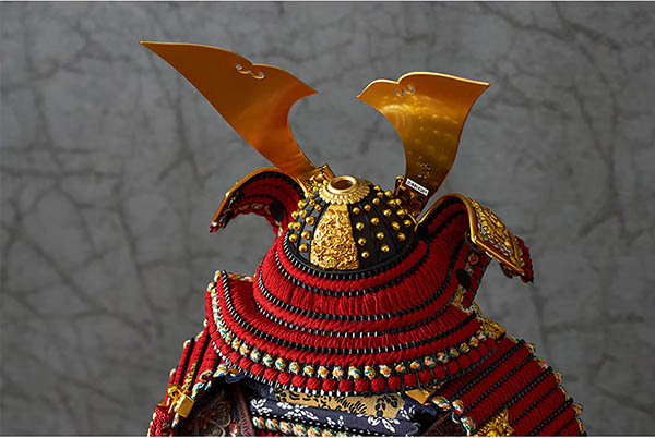 久月　 五月人形　中村宗光作 銘木 花梨 鎧 二引き 収納飾り 正絹 紅雅茜縅 久月監製 木目　詳細画像