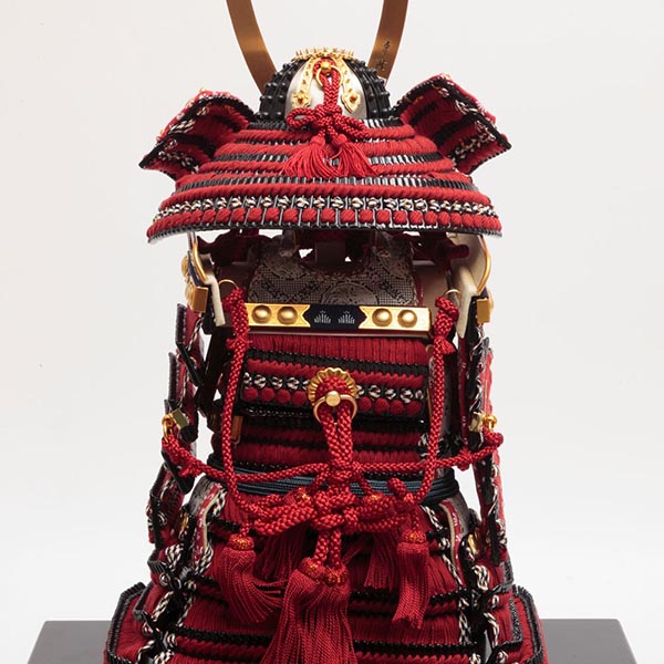 久月　 五月人形　早乙女幸隆作 大鎧 平飾り 正絹 赤糸縅 鎌倉時代 貼り合わせ小札 久月監製　詳細画像