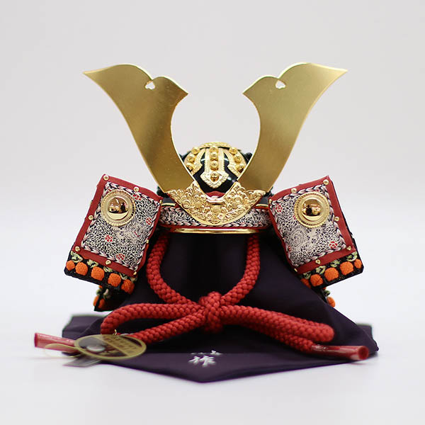 久月　 五月人形　加藤峻厳作 兜 平飾り 朱糸縅 張り合わせ小札 久月監製　詳細画像