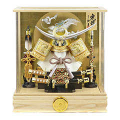 五月人形: 久月 兜 タモ 木目 アクリルケース 取付ケース入り 【D-98】