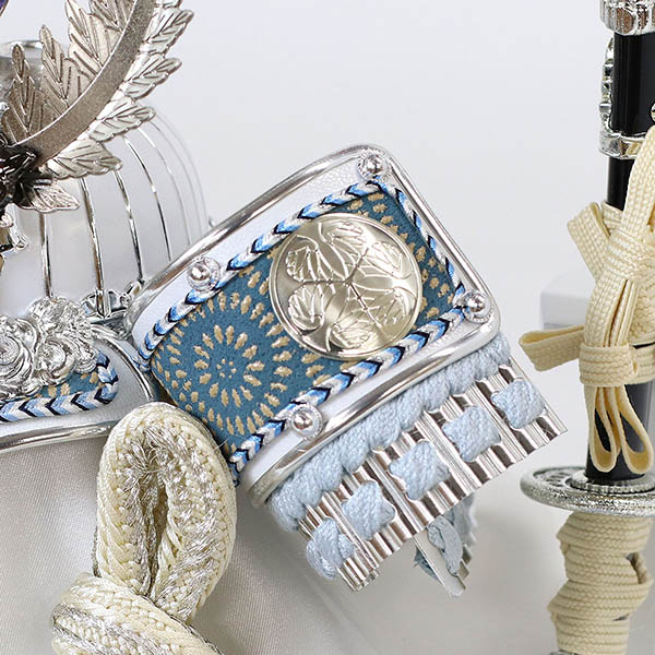 久月　 五月人形　久月 徳川家康公 兜 アクリルケース 取付ケース入り　詳細画像