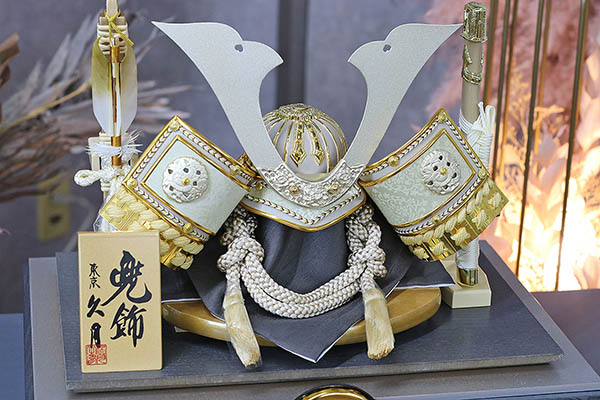 久月　 五月人形　久月 兜飾り 取付ケース入り アクリルケース飾り　詳細画像