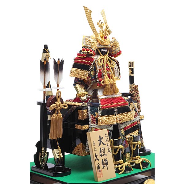 五月人形 久月 久月 鎧 正絹 色々縅 六角 前面アクリルケース 取付ケース入り 詳細画像 久月 五月人形 久月 鎧 正絹 色々縅 六角 前面アクリルケース 取付ケース入り 詳細画像