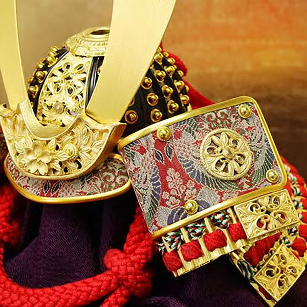 東玉　 五月人形　龍村裂 陽 よう 兜 平飾り　詳細画像