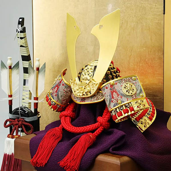 東玉　 五月人形　龍村裂 陽 よう 兜 平飾り　詳細画像