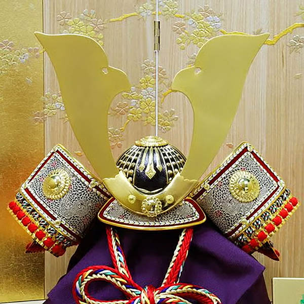 五月人形 東玉 大鍬形 白木 木目 兜 収納飾り 詳細画像 東玉 五月人形 大鍬形 白木 木目 兜 収納飾り 詳細画像