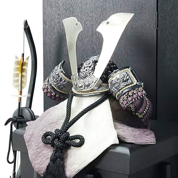 五月人形 東玉 草木染め 華極 かきょく 櫃飾り 兜 平飾り 詳細画像 東玉 五月人形 草木染め 華極 かきょく 櫃飾り 兜 平飾り 詳細画像