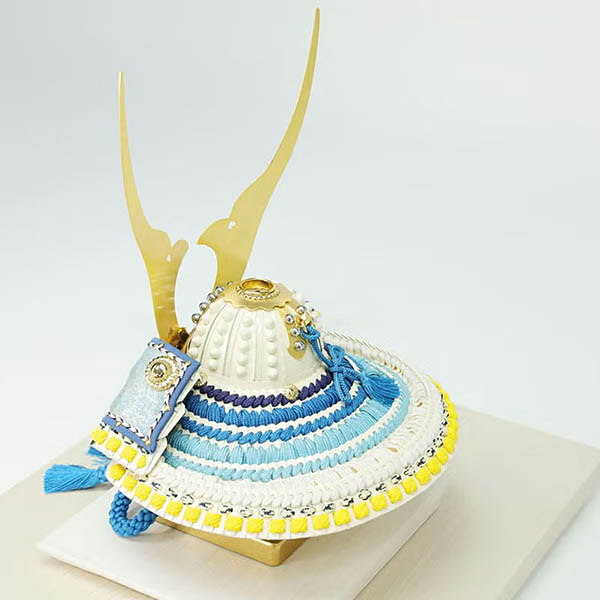 五月人形 東玉 加藤峻成作 彩り 青空 兜 平飾り 詳細画像 東玉 五月人形 加藤峻成作 彩り 青空 兜 平飾り 詳細画像