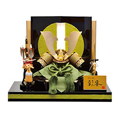 五月人形: 彩宴 翠玉 すいぎょく 正絹縅 LEDライト付き 兜 平飾り