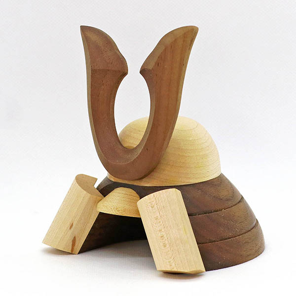 WOODY　 五月人形　木製 無垢材の兜 muku （むく） 立体大鍬形 弓・太刀 高級木材使用台屏風セット　詳細画像