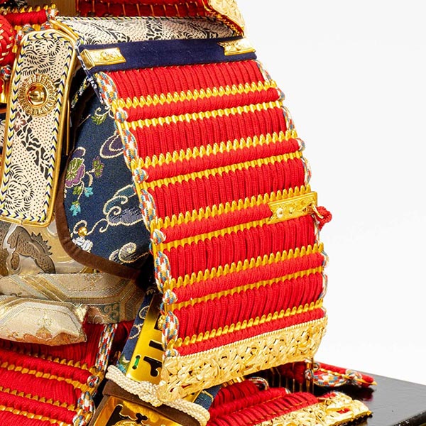 吉徳　 五月人形　飛龍大鎧 高床台飾り　詳細画像