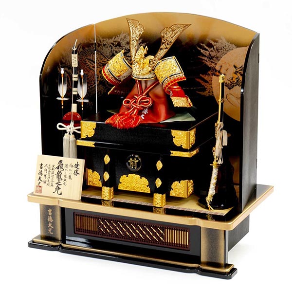 五月人形 吉徳 正絹赤絲縅 飛龍之兜 高床台飾り 詳細画像 吉徳 五月人形 正絹赤絲縅 飛龍之兜 高床台飾り 詳細画像