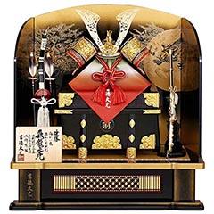 五月人形: 正絹赤絲縅 飛龍之兜 高床台飾り 【802H63562】